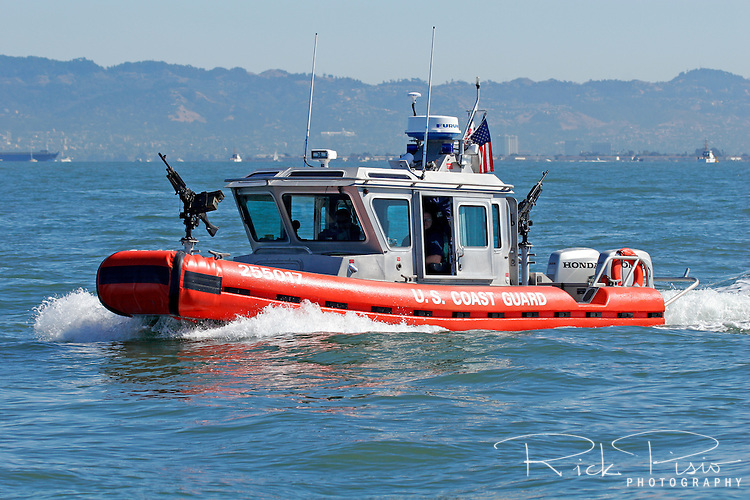 coast-guard-boat-132312.jpg